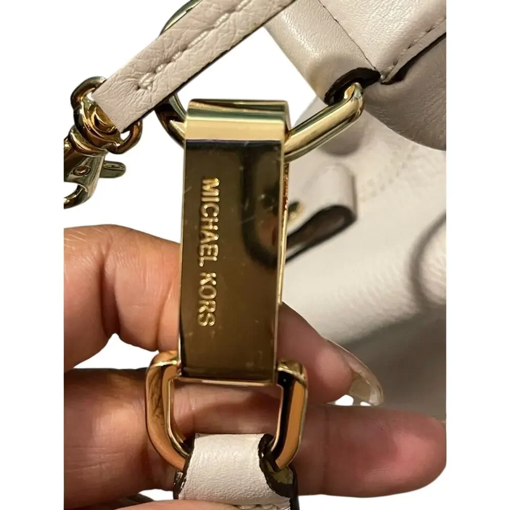 Michael Kors Bedford Legacy Medium Light Cream Convertible Satchel Pristine EUC